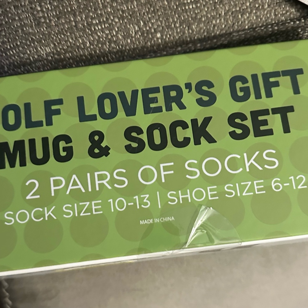 Golf Lovers Coffee Mug & Golf Socks 2 Pairs Size 10-13 Brand New - Picture 2 of 3